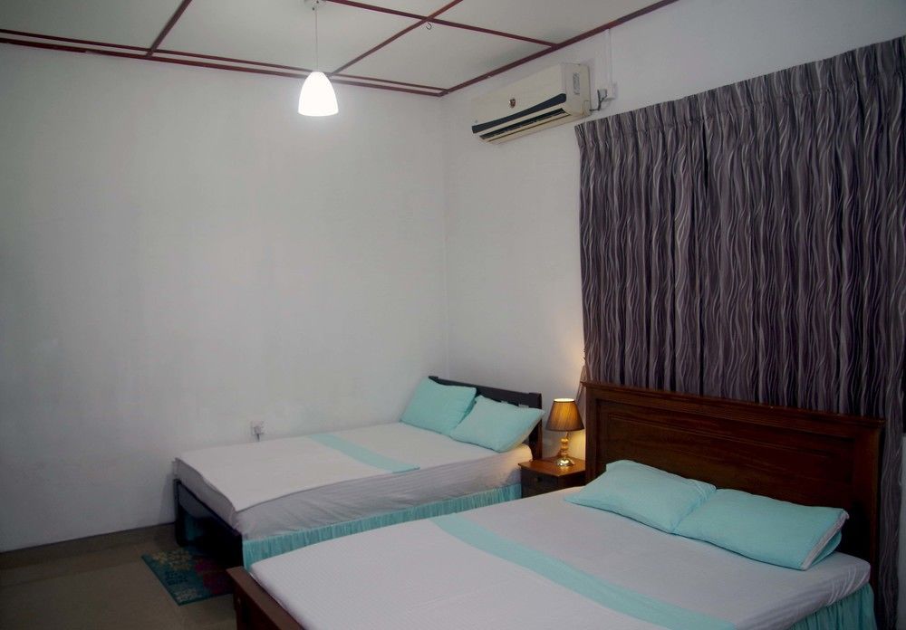 The Hermitage Negombo Kurana Katunayaka Exterior photo