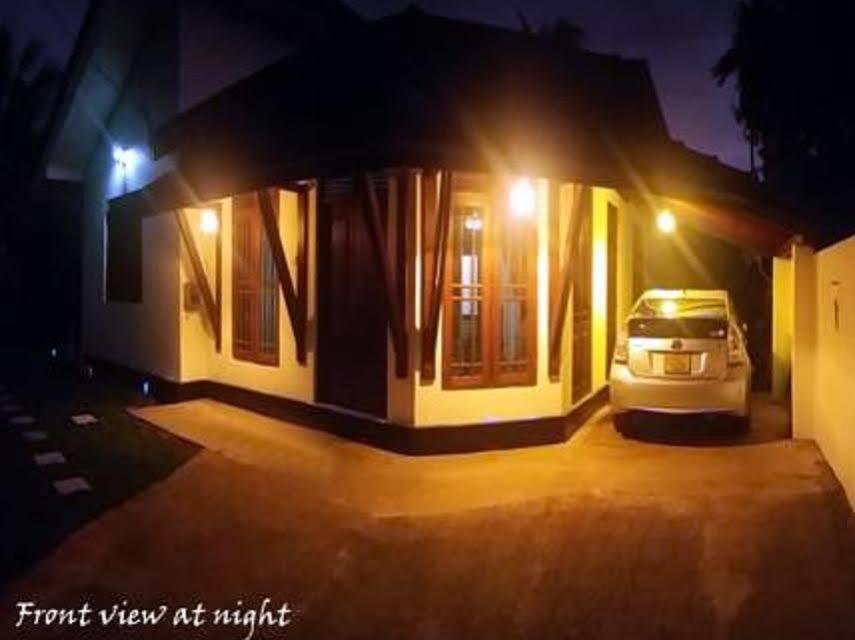 The Hermitage Negombo Kurana Katunayaka Exterior photo